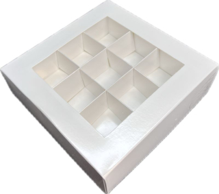 Krabička na 9 ks pralinek s průhledným okénkem 13,5x13,5x4 cm